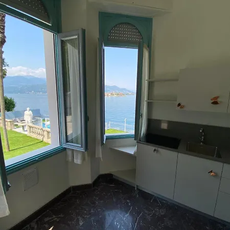 Luxury Olga Con Dependance In Stresa